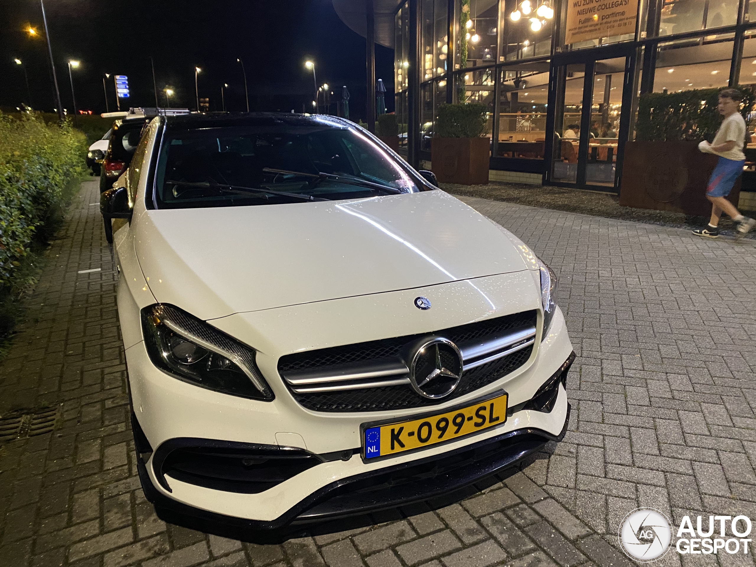 Mercedes-AMG A 45 W176 2015