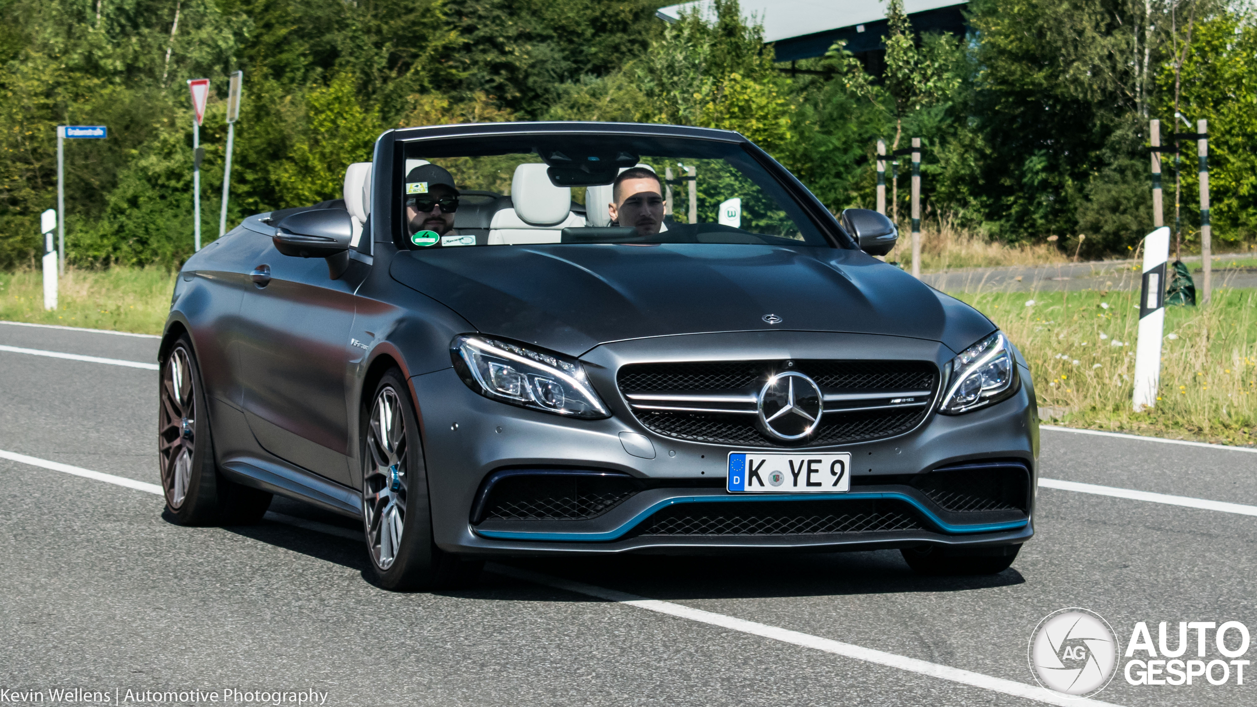 Mercedes-AMG C 63 S Convertible A205 Ocean Blue Edition