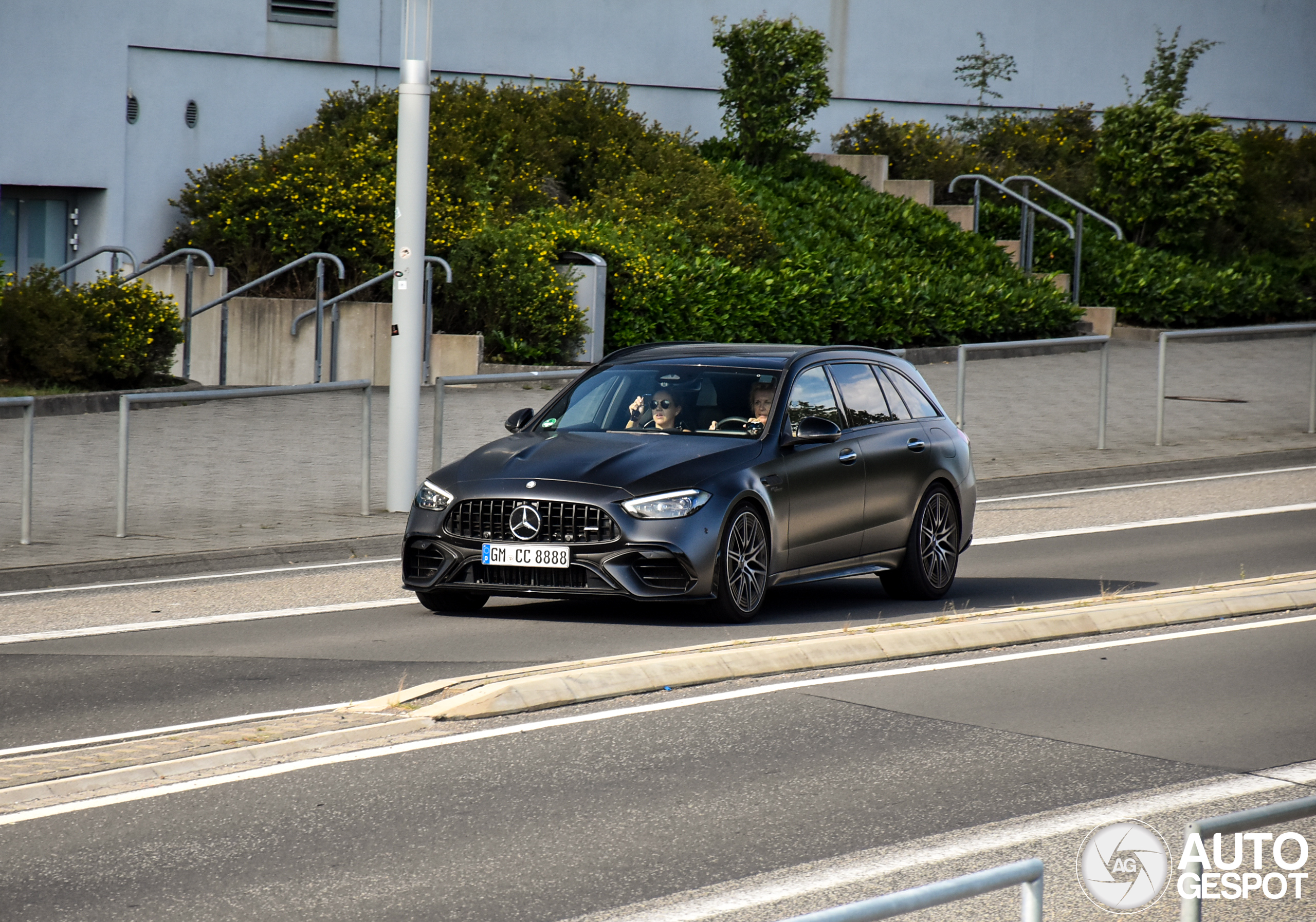 Mercedes-AMG C 63 S E-Performance Estate S206