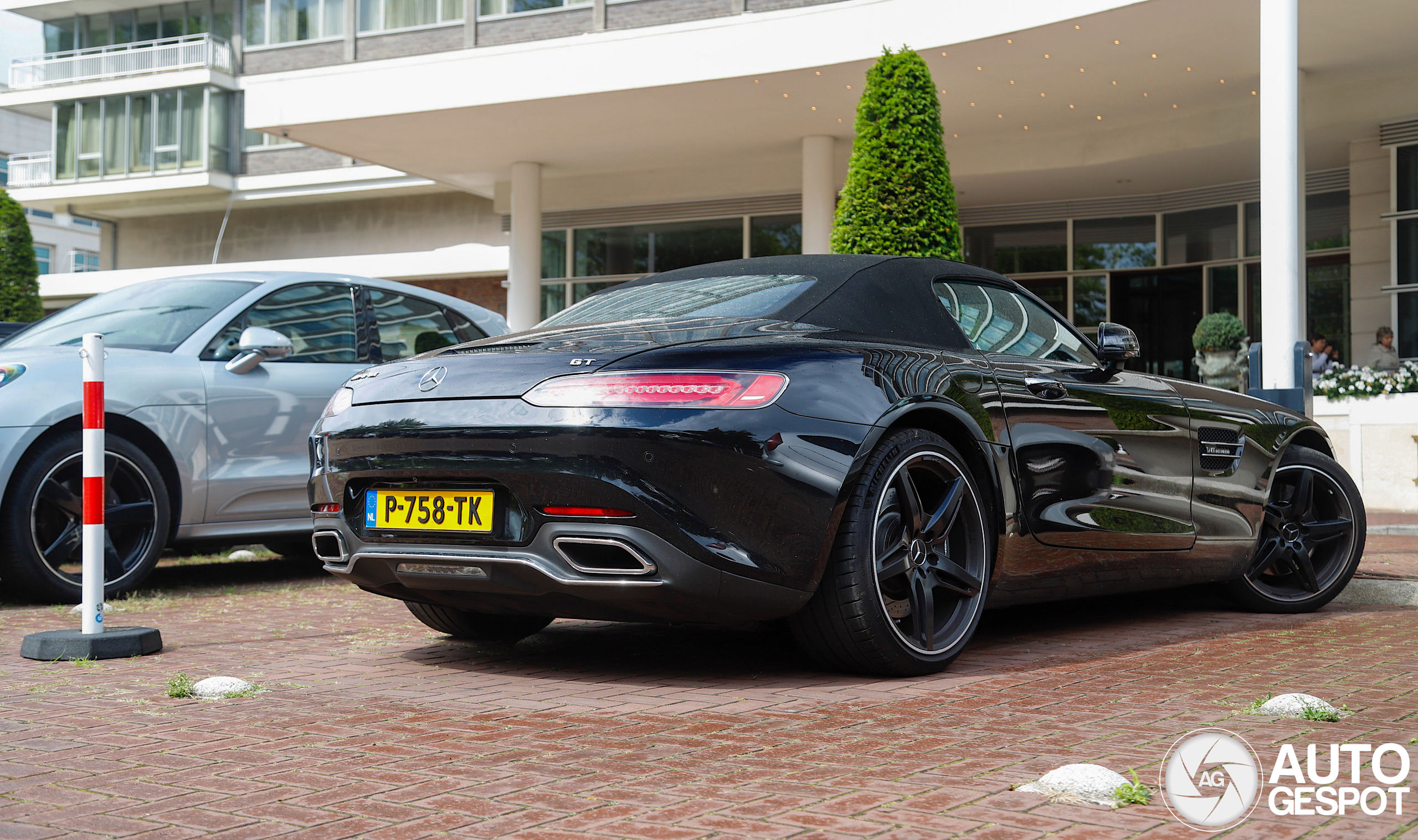 Mercedes-AMG GT Roadster R190