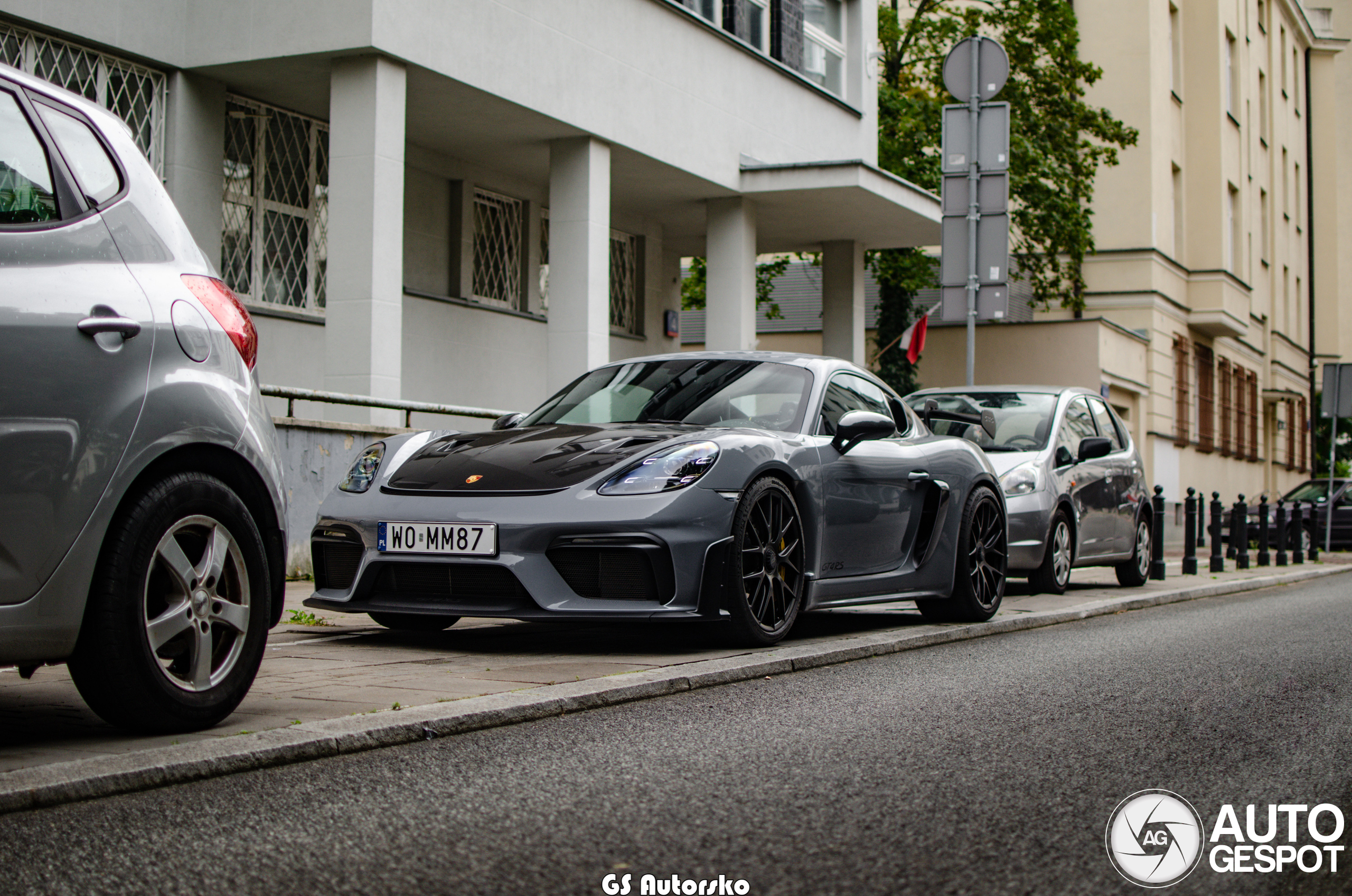 Porsche 718 Cayman GT4 RS Weissach Package