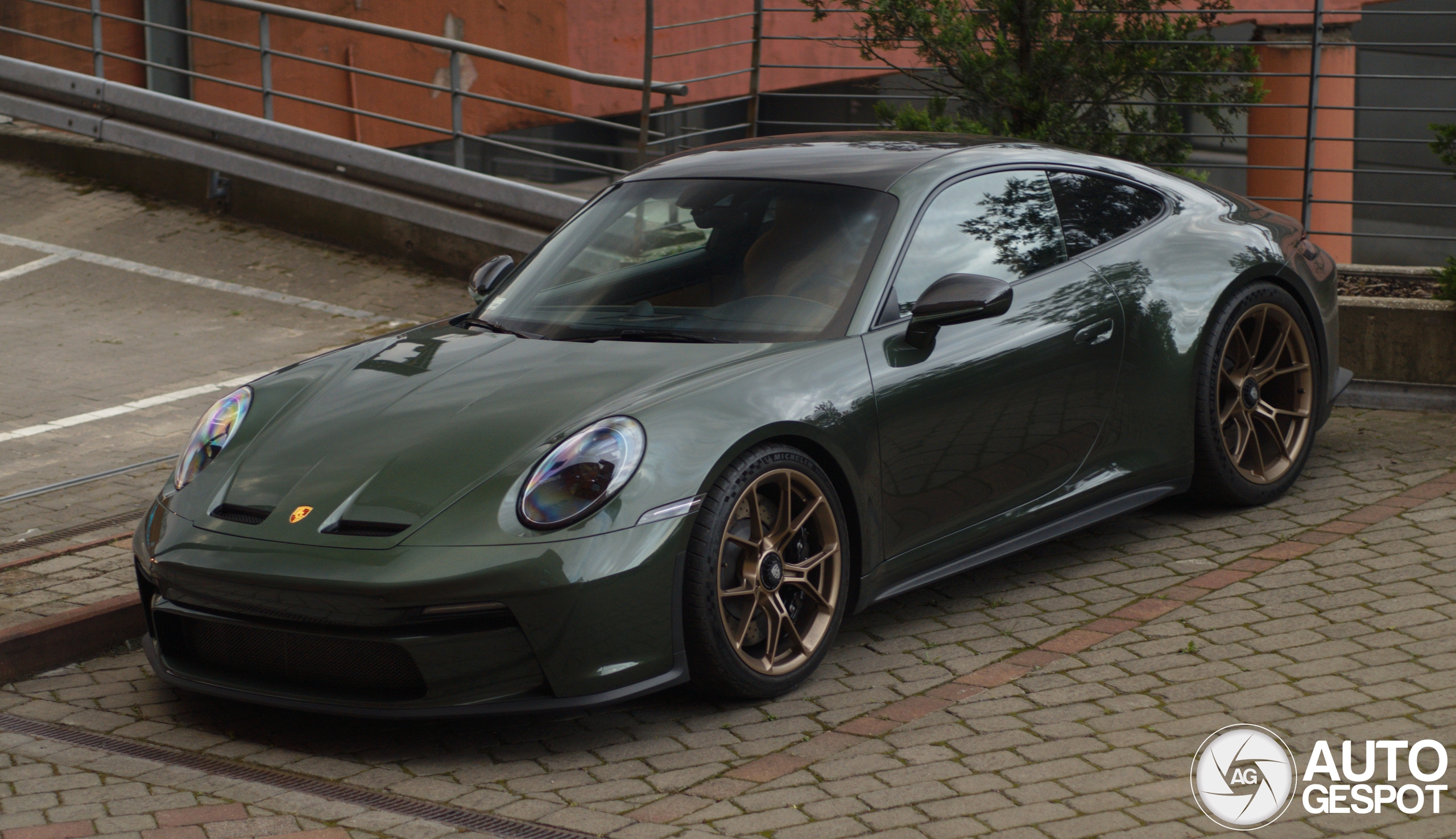 Porsche 992 GT3 Touring