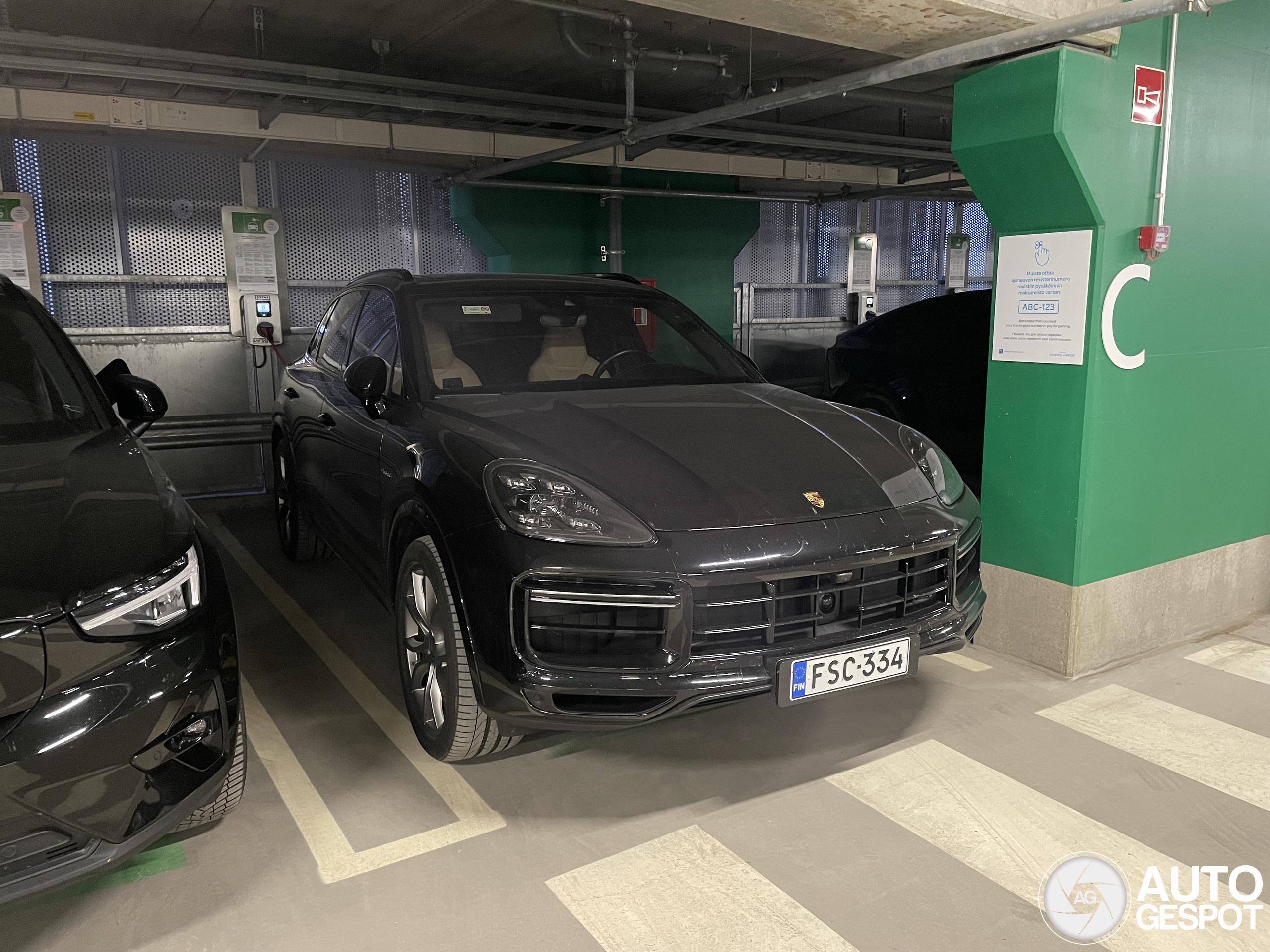 Porsche Cayenne Turbo S E-Hybrid