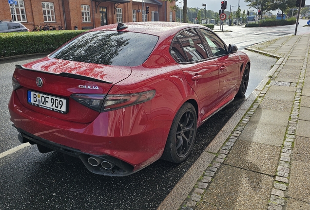 Alfa Romeo Giulia Quadrifoglio 2023