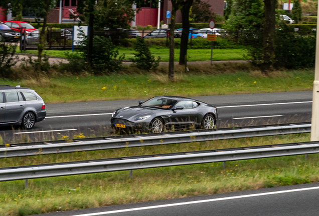 Aston Martin DB11