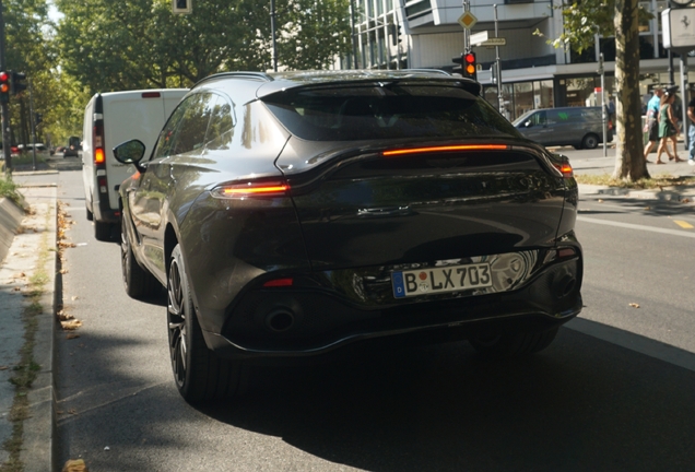 Aston Martin DBX