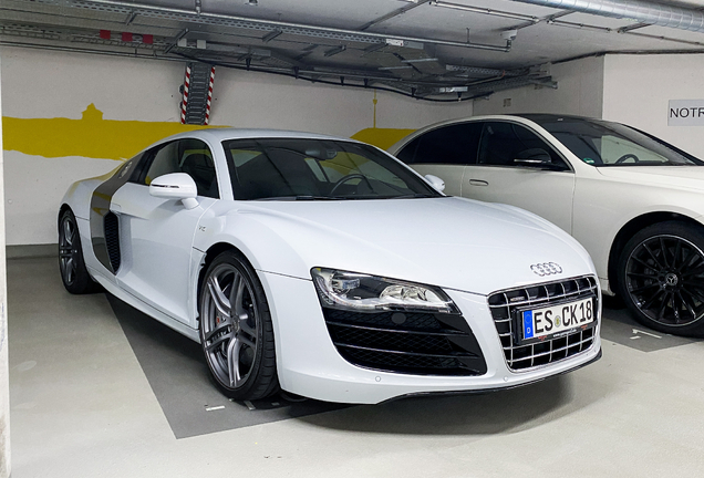 Audi R8 V10 2013