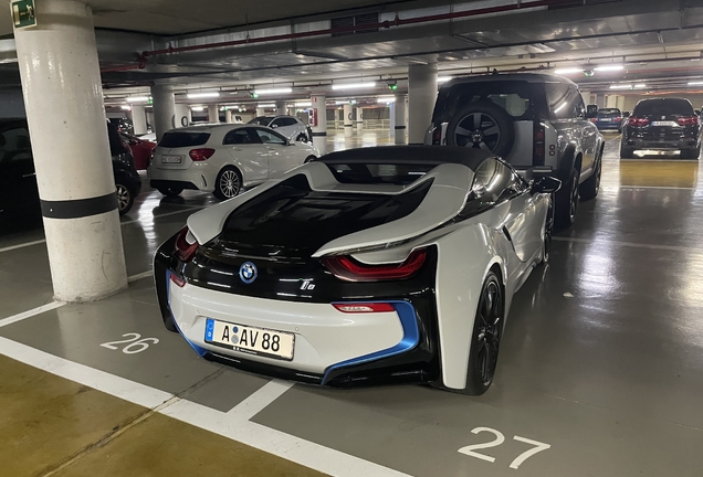 BMW i8 Roadster