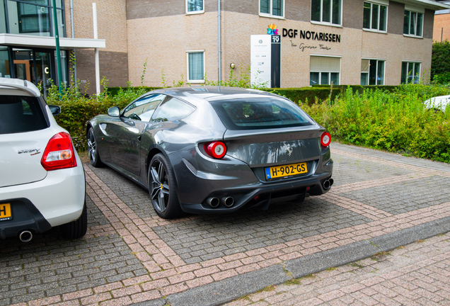 Ferrari FF