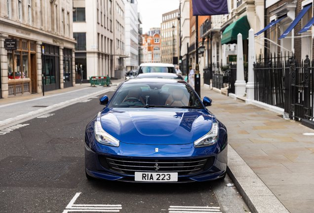 Ferrari GTC4Lusso