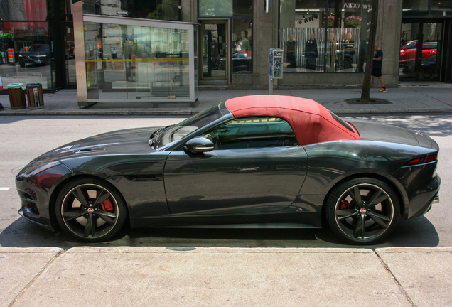 Jaguar F-TYPE R Convertible 2017