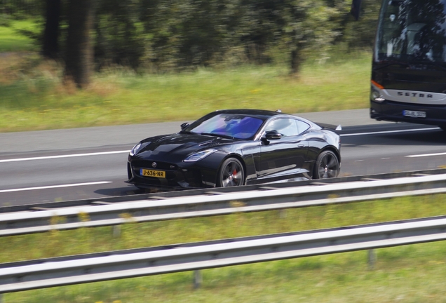 Jaguar F-TYPE SVR Coupé 2017