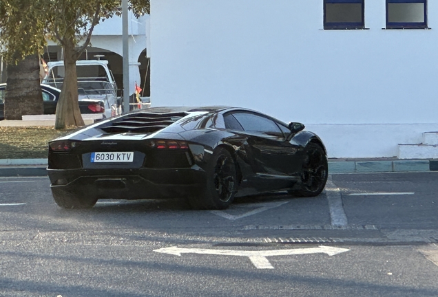 Lamborghini Aventador LP700-4