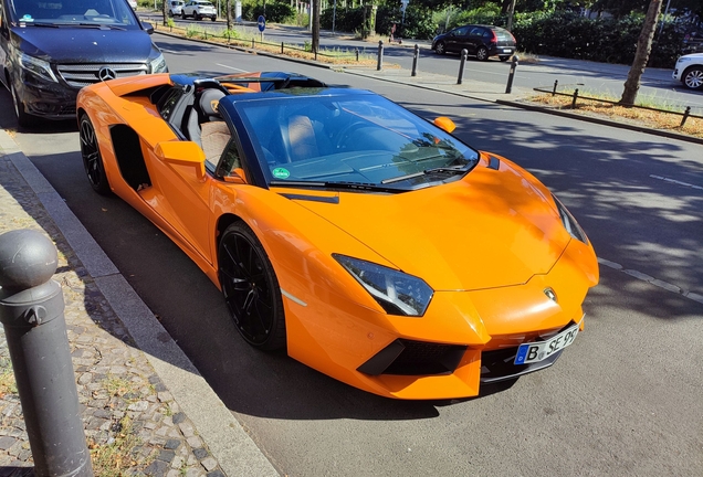 Lamborghini Aventador LP700-4 Roadster