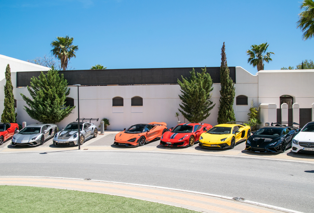 Lamborghini Aventador S LP740-4