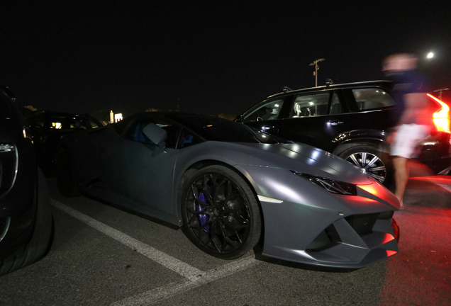 Lamborghini Huracán LP640-4 EVO Spyder