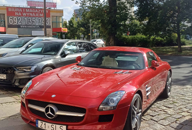 Mercedes-Benz SLS AMG