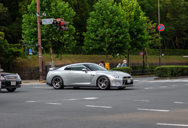 Nissan GT-R 2013 Track Edition Engineered by Nismo