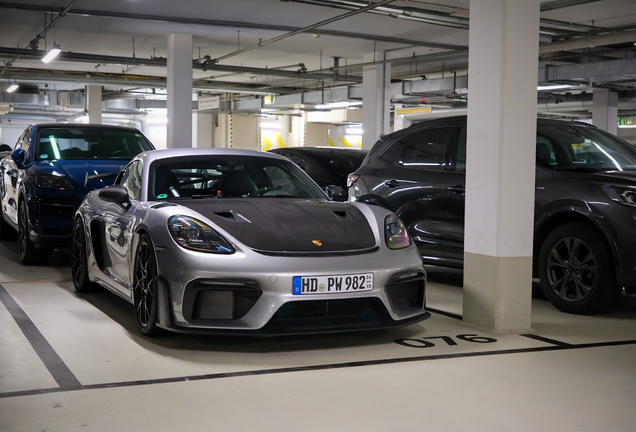 Porsche 718 Cayman GT4 RS Weissach Package