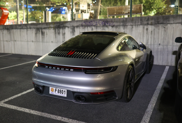 Porsche 992 Carrera 4S