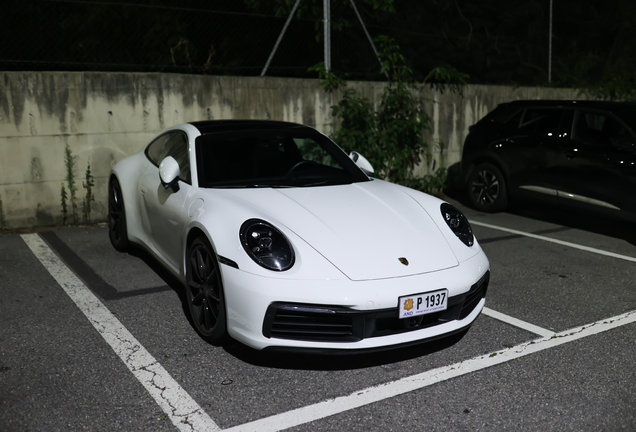 Porsche 992 Carrera 4S