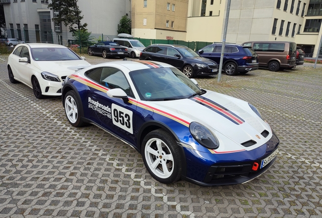 Porsche 992 Dakar