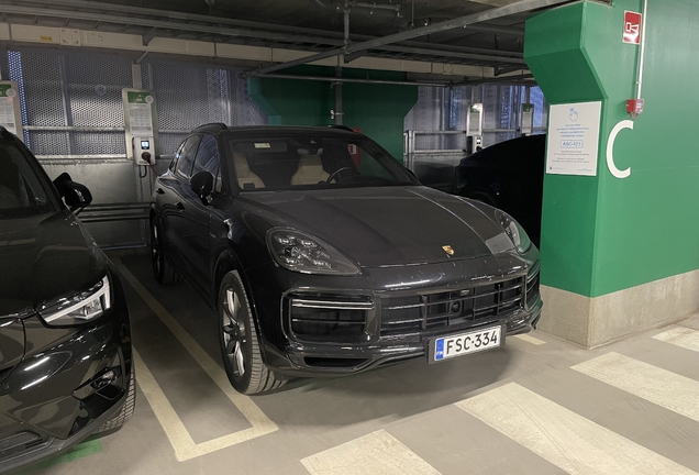 Porsche Cayenne Turbo S E-Hybrid