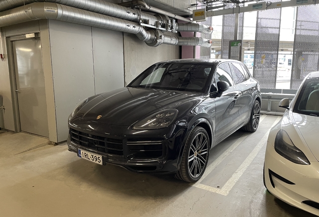 Porsche Cayenne Turbo S E-Hybrid