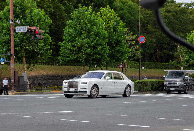 Rolls-Royce Phantom VIII EWB