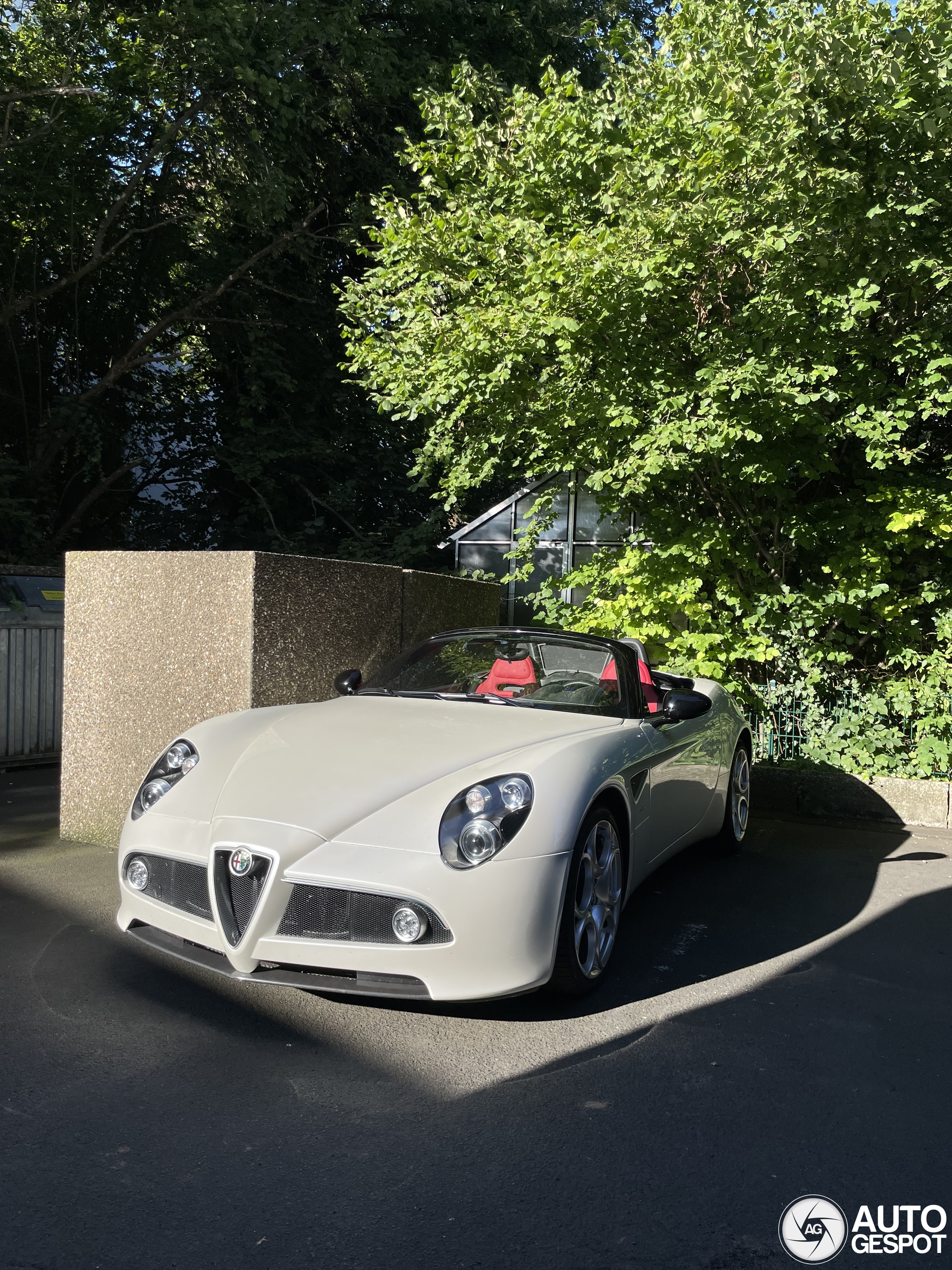 Alfa Romeo 8C Spider