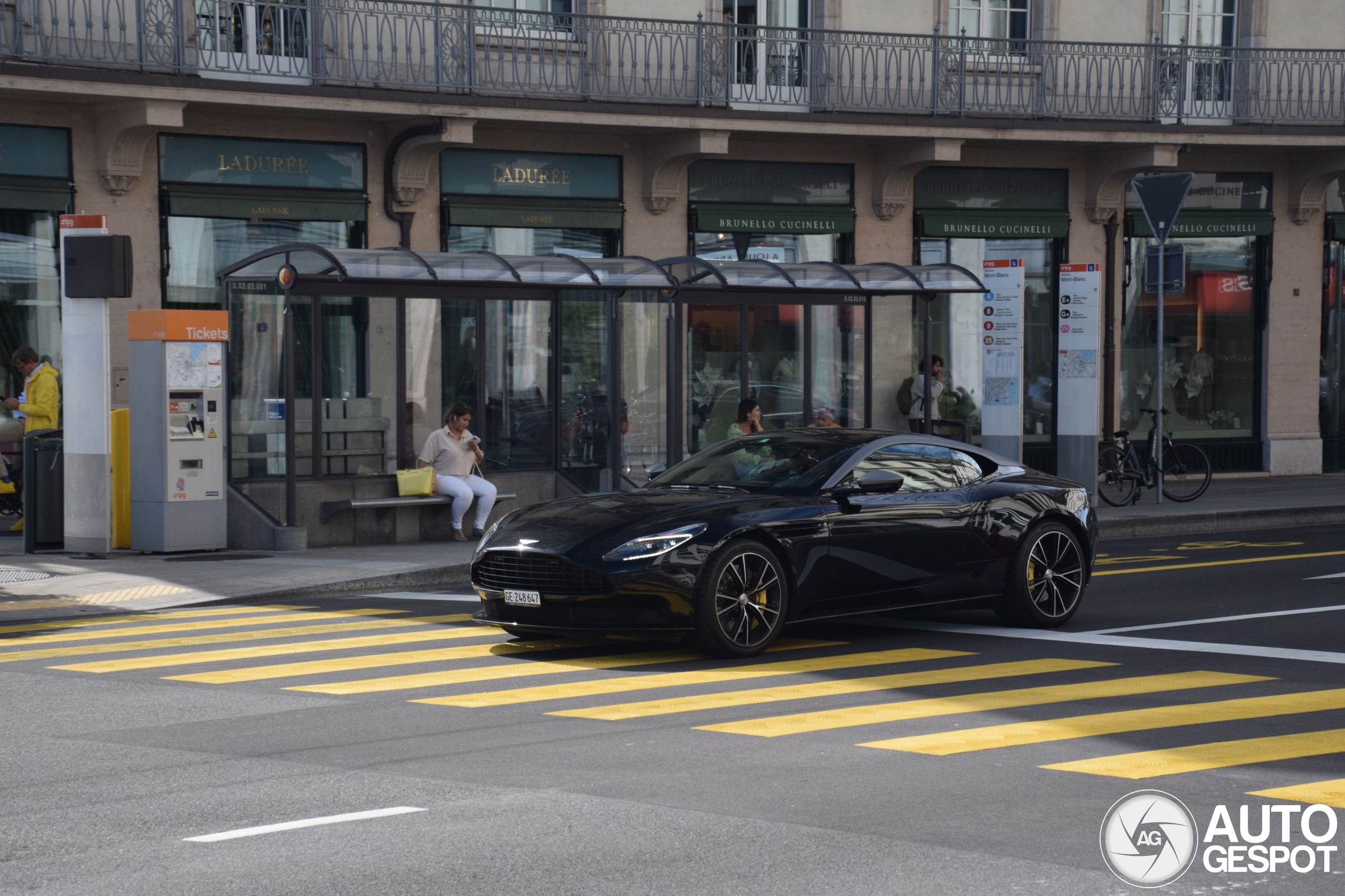 Aston Martin DB11 Launch Edition