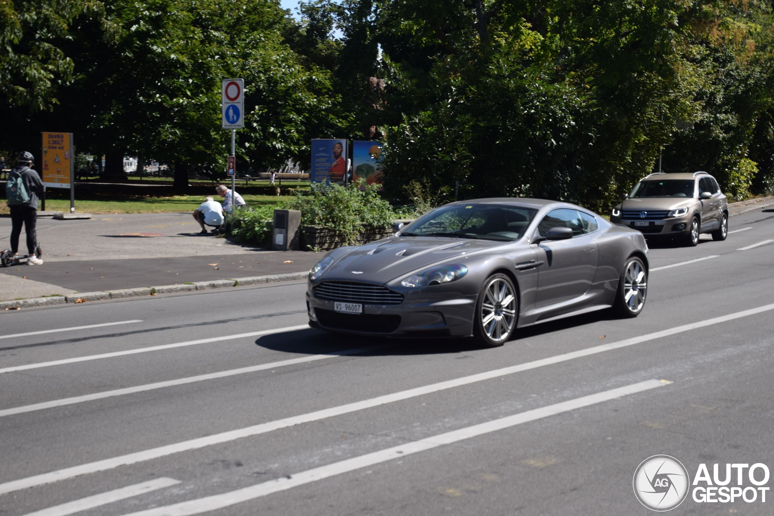 Aston Martin DBS