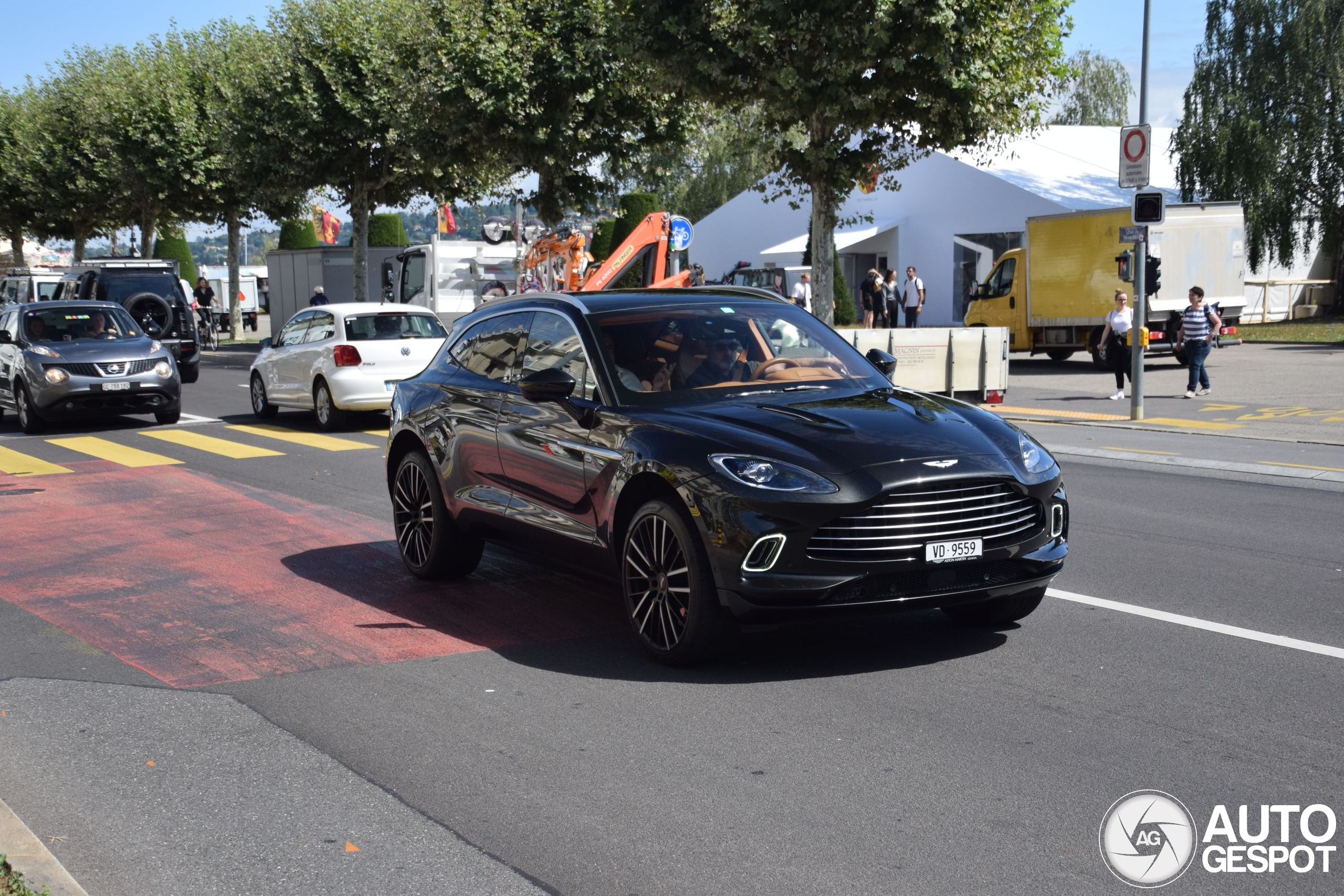 Aston Martin DBX