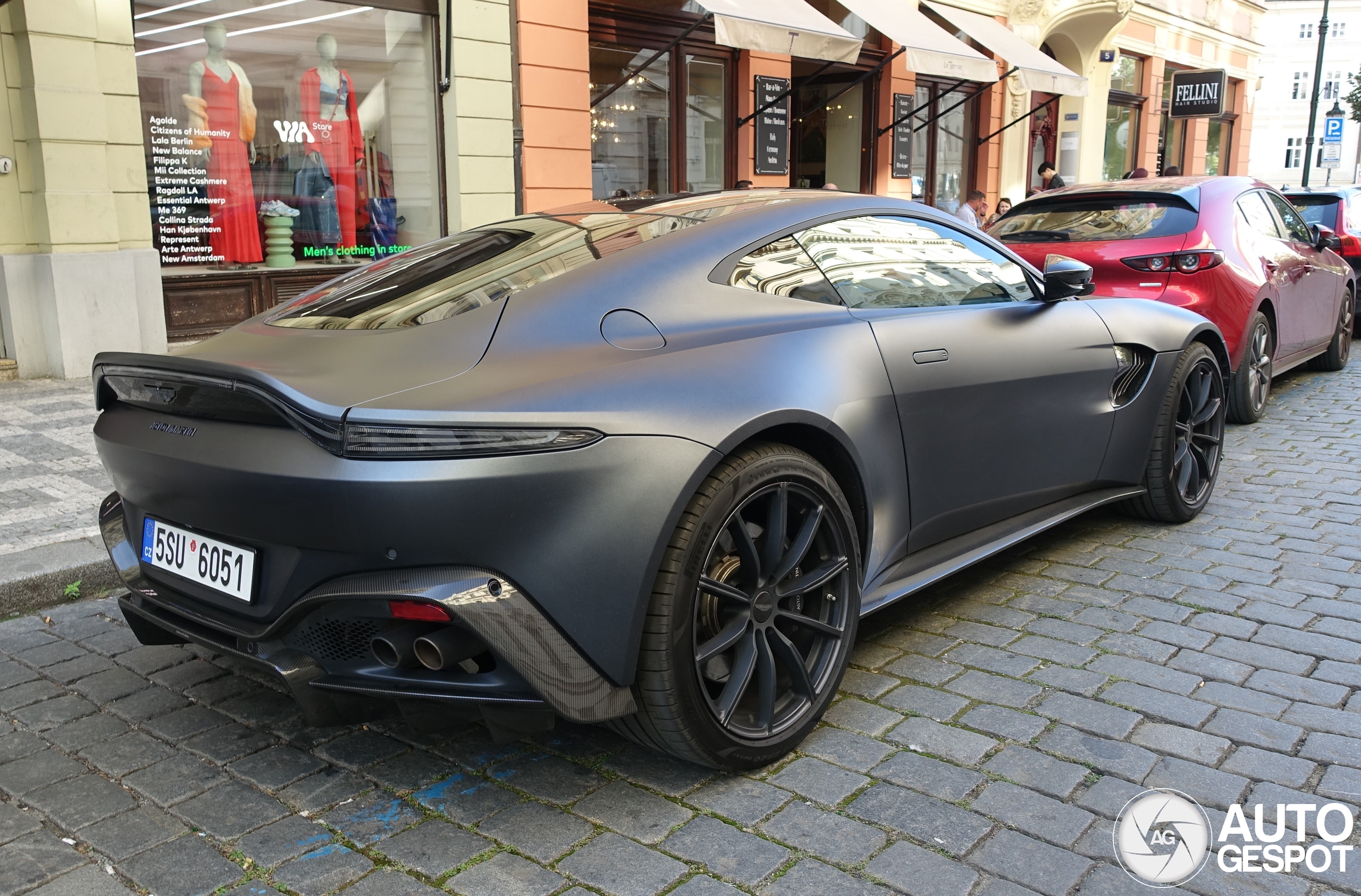 Aston Martin V8 Vantage 2018