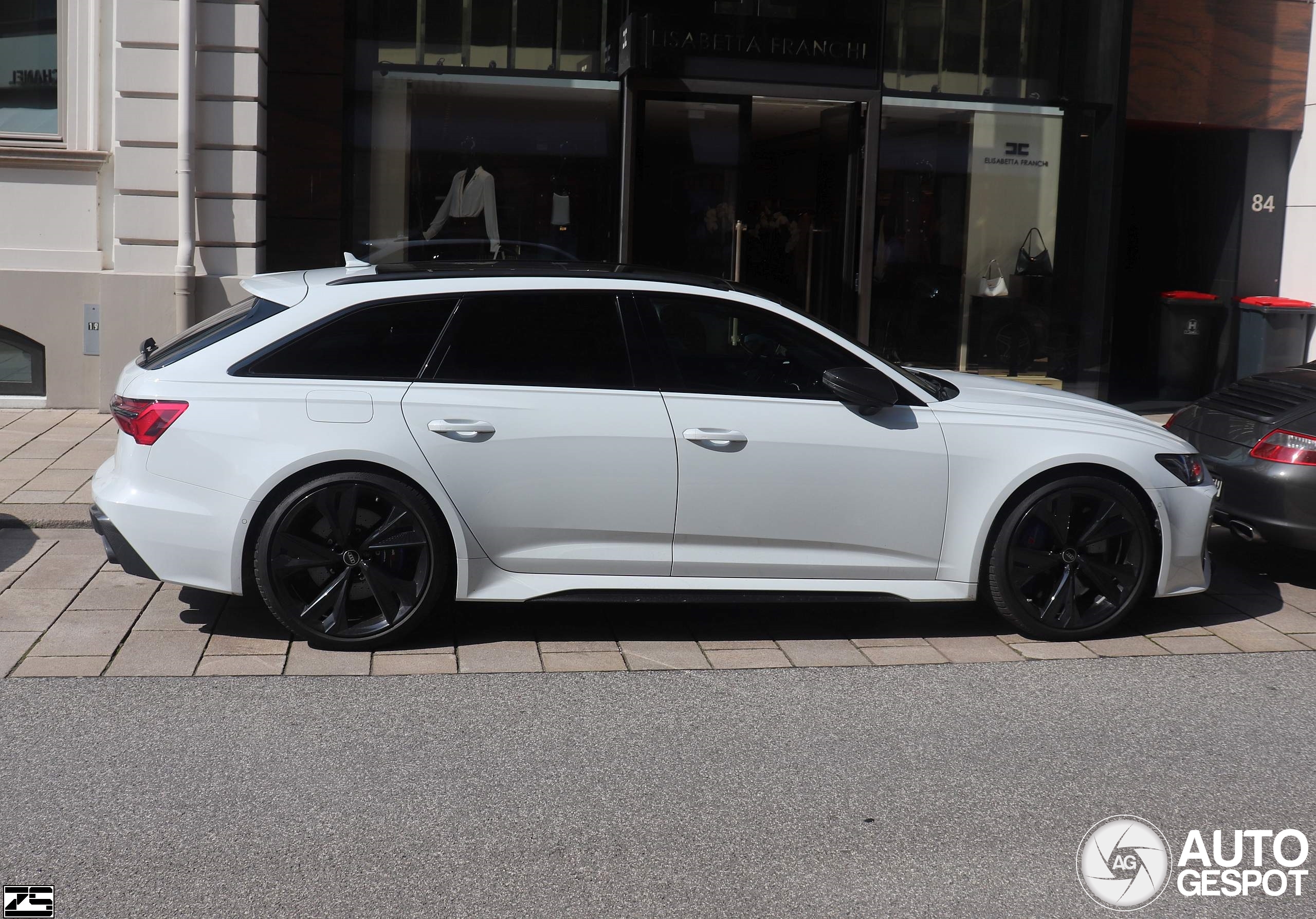 Audi RS6 Avant C8