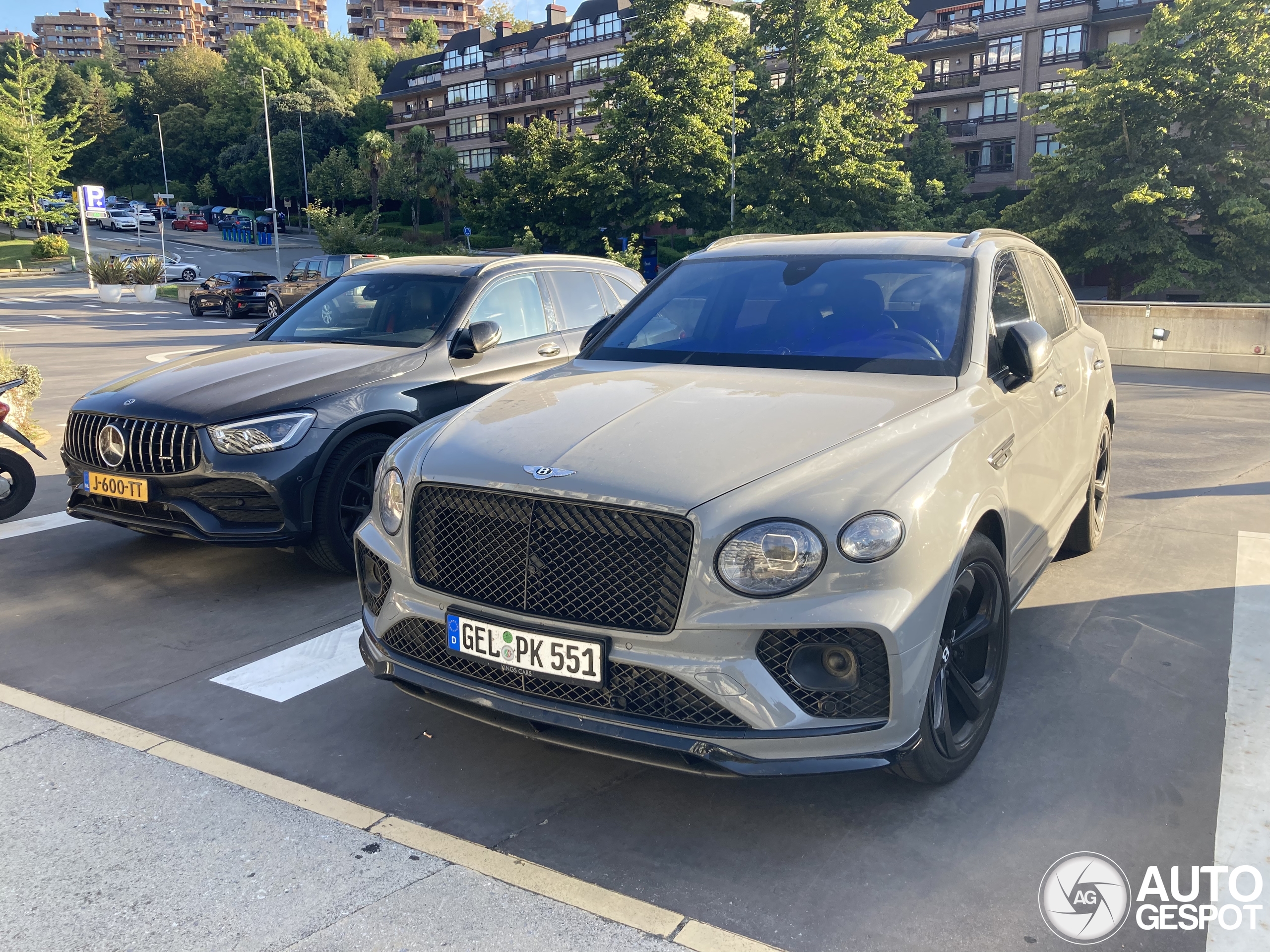 Bentley Bentayga V8 2021