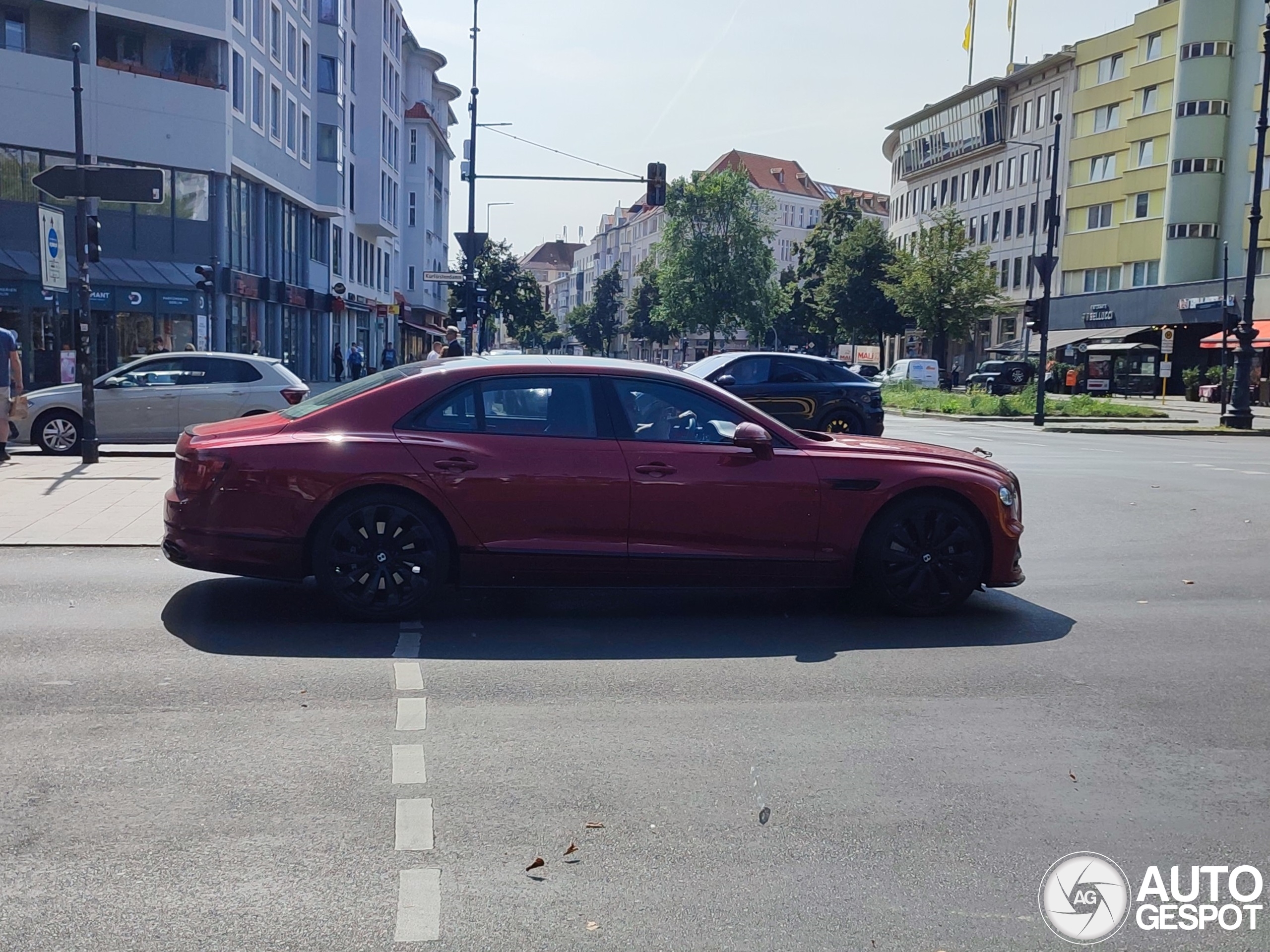 Bentley Flying Spur V8 2021