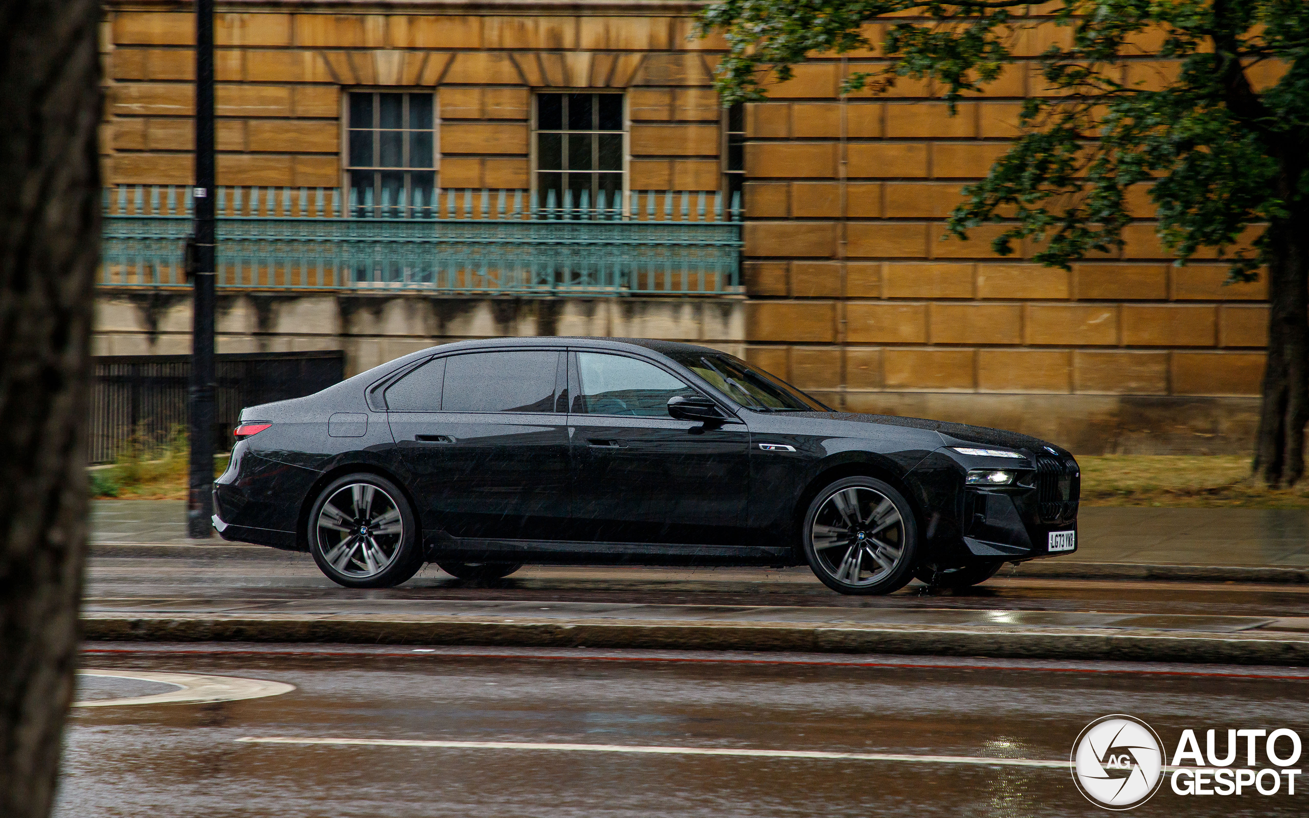 BMW M760e xDrive