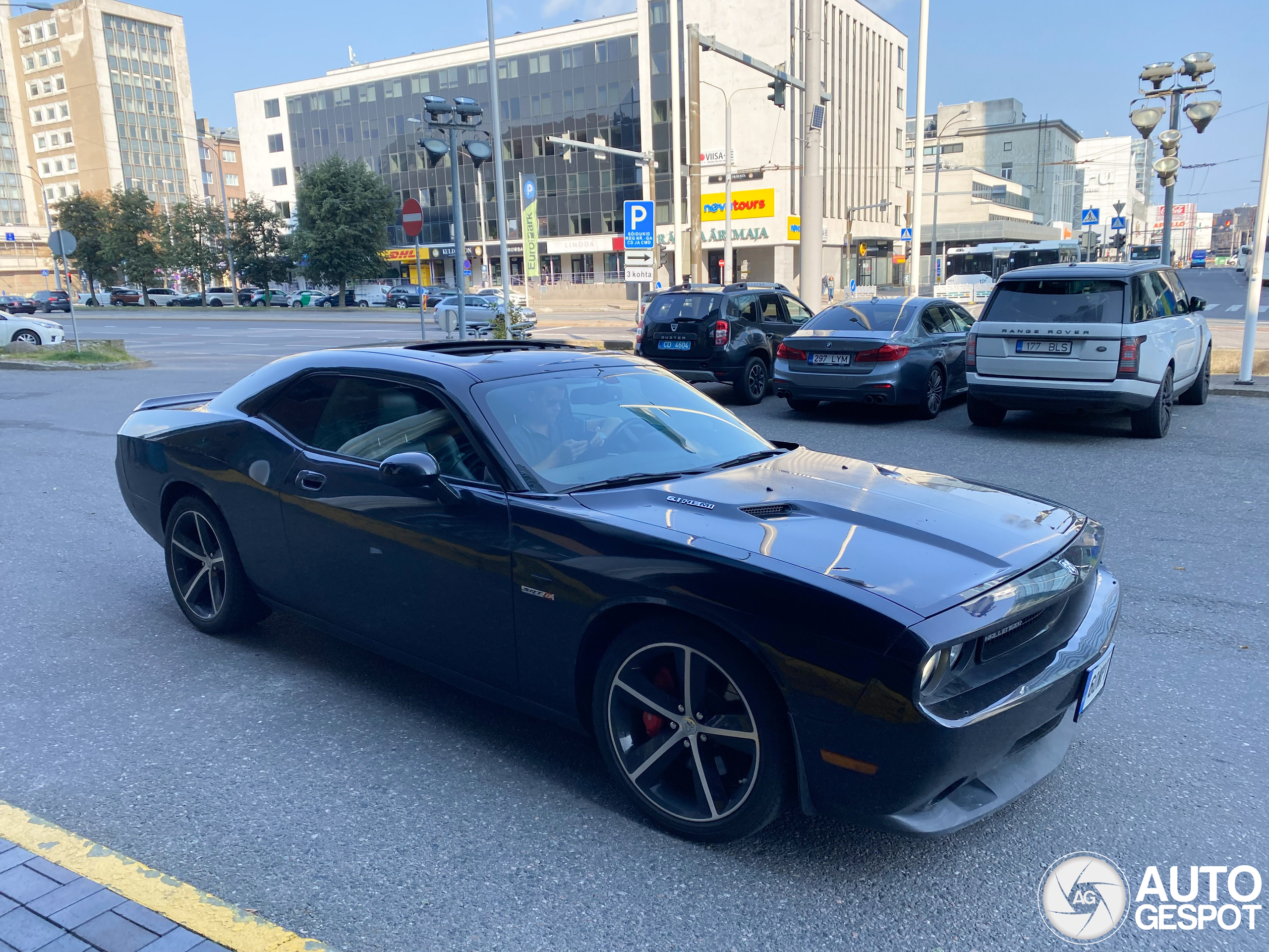 Dodge Challenger SRT-8