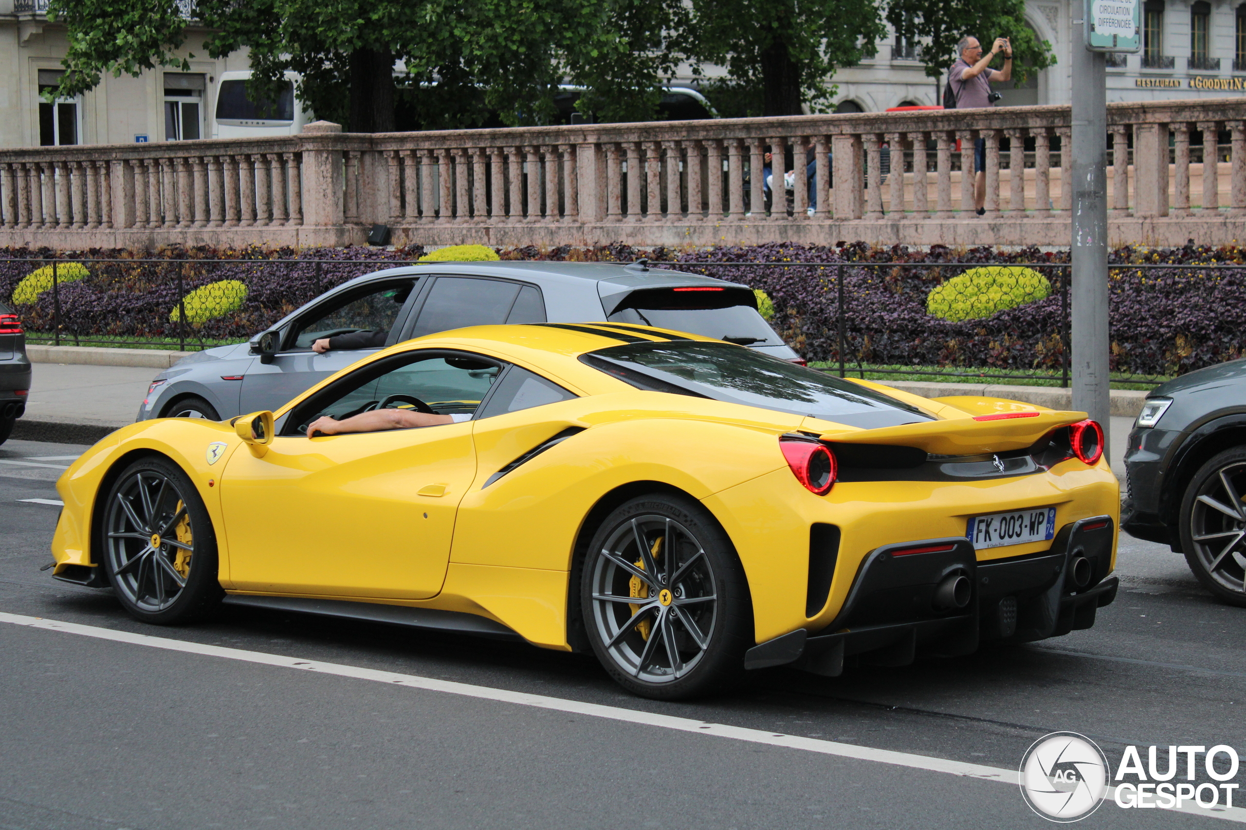 Ferrari 488 Pista