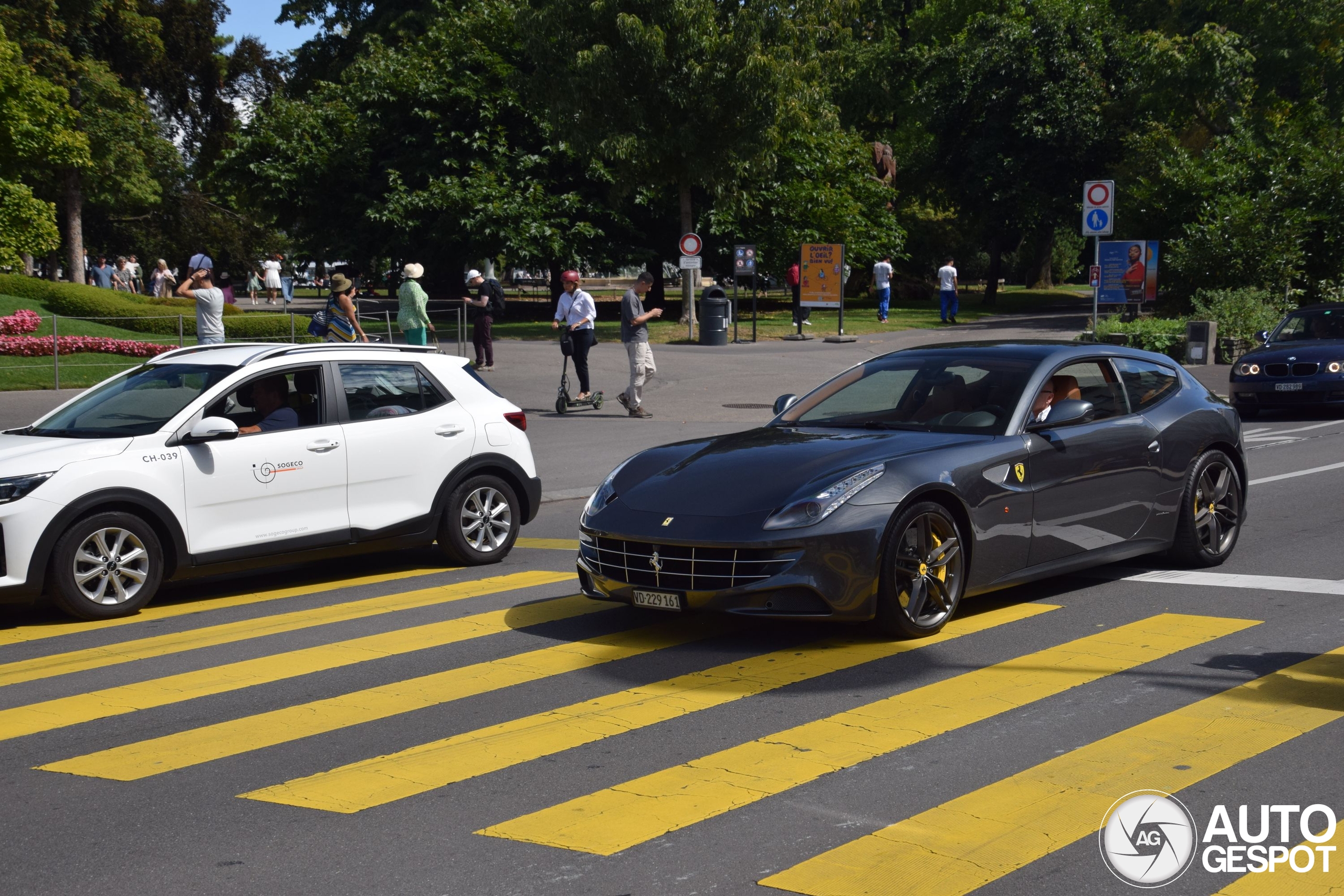 Ferrari FF