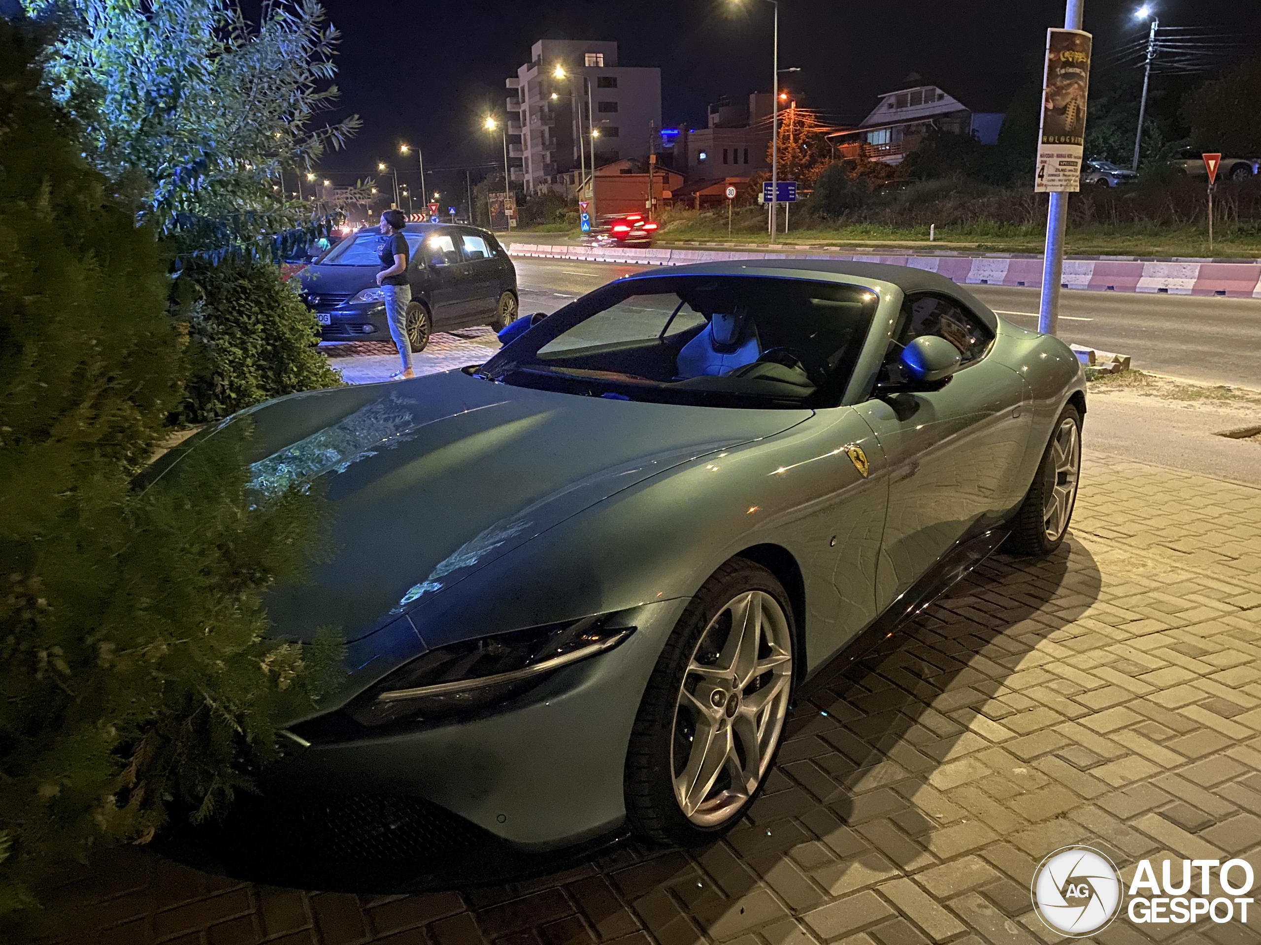 Ferrari Roma Spider