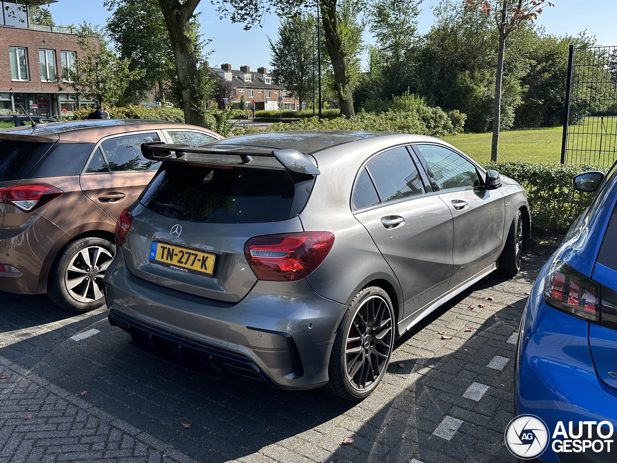 Mercedes-AMG A 45 W176 2015