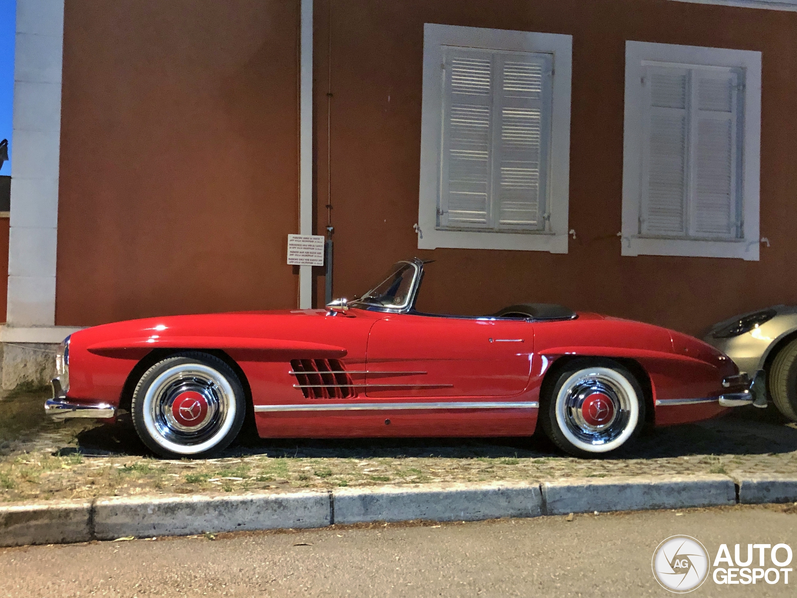 Mercedes-Benz 300SL Roadster