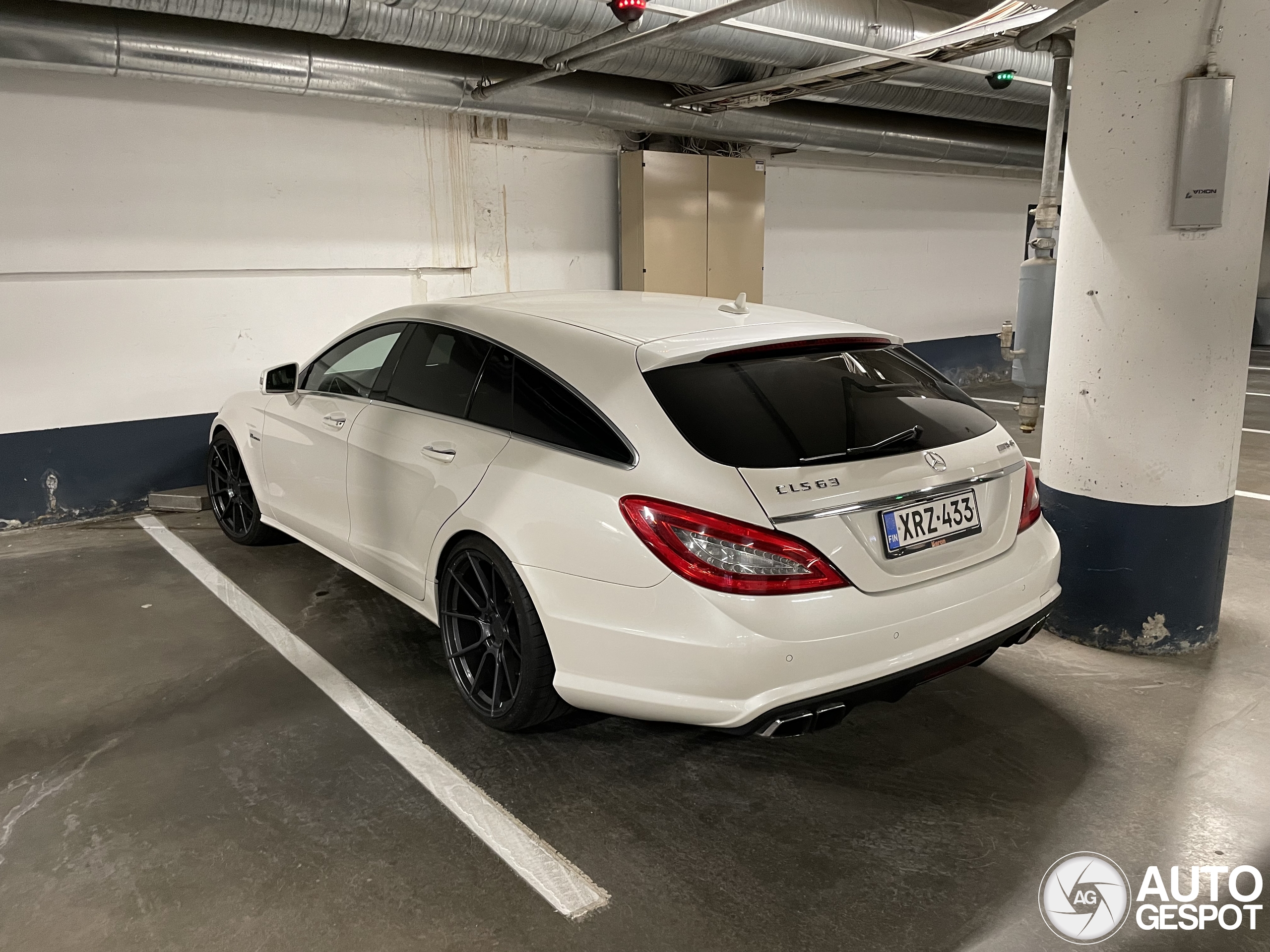 Mercedes-Benz CLS 63 AMG X218 Shooting Brake