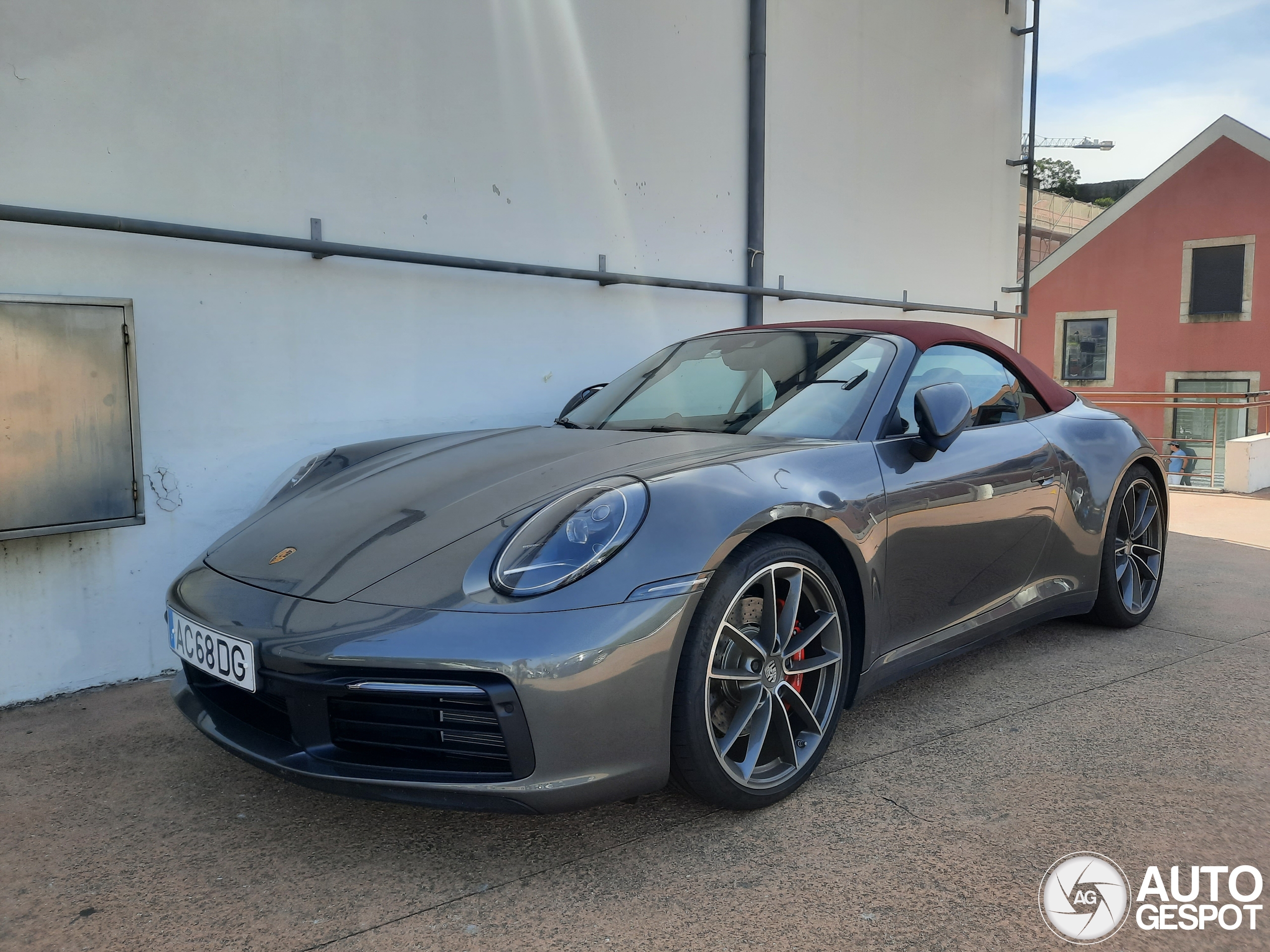 Porsche 992 Carrera 4S Cabriolet