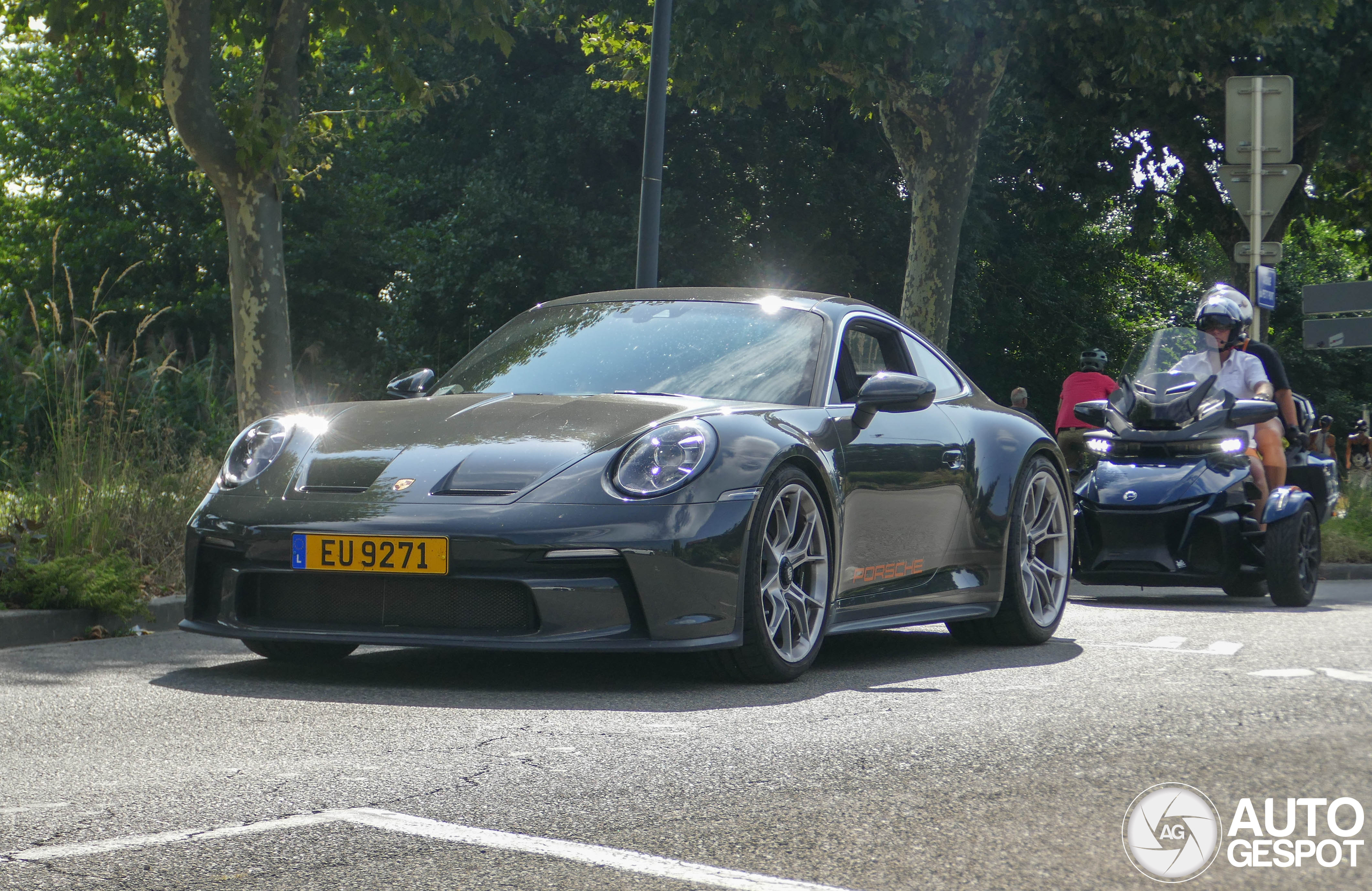 Porsche 992 GT3 Touring