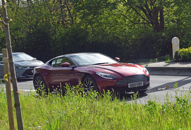 Aston Martin DB11