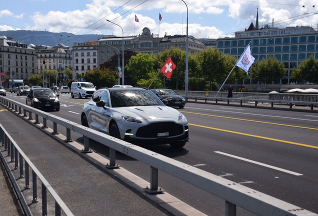 Aston Martin DBX707