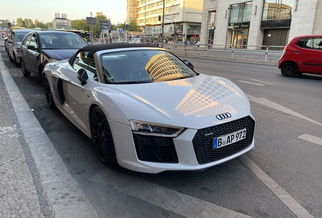 Audi R8 V10 Spyder 2016